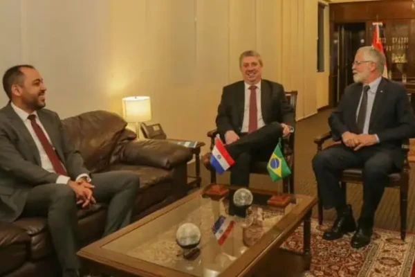 Brasil e Paraguai fortalecem cooperação na área da Justiça Eleitoral