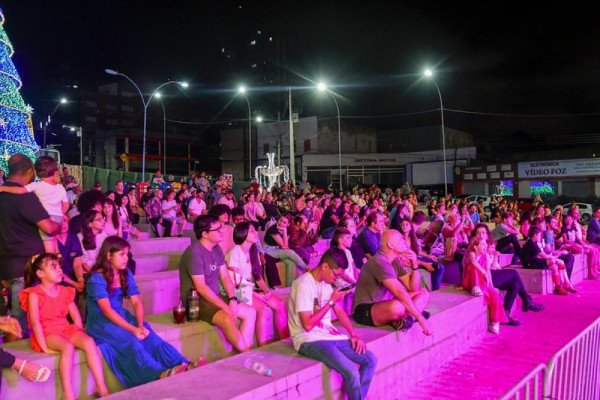 Foz terá Natal com decoração em bambu e shows culturais entre 5 de dezembro e 6 de janeiro