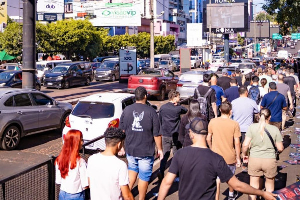 Saiba quantas pessoas atravessaram a Ponte da Amizade na Black Friday