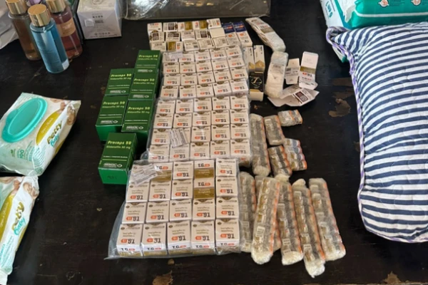 Mulher é presa em flagrante com 374 ampolas de tirzepatida na Ponte da Amizade