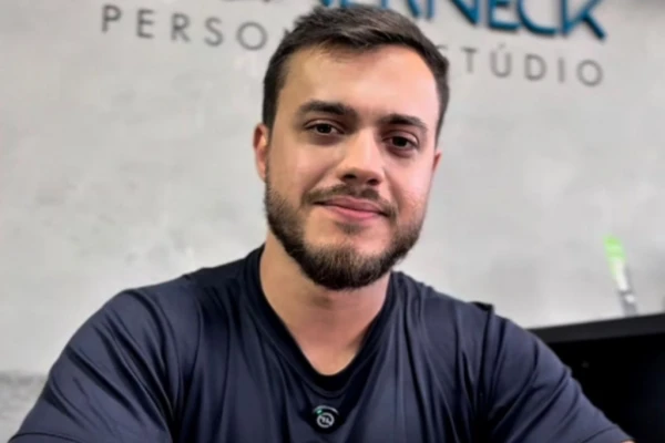 Eduardo Werneck, jovem ferido em explosão, morre após 9 dias internado