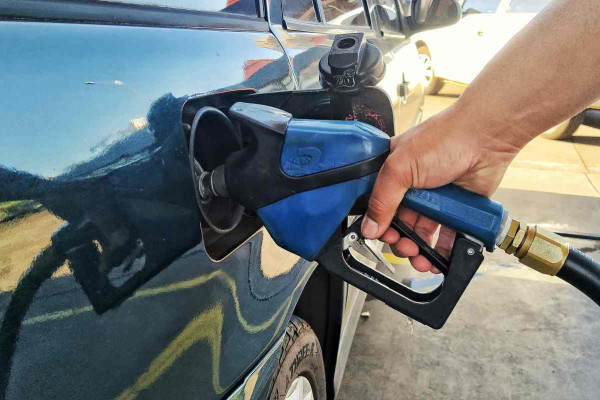 Gasolina em Foz: pico de aumento chegou a 25,46%, diz Procon