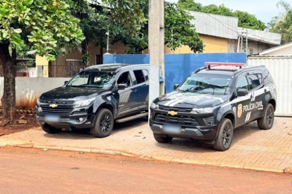 Droga espalhada na rua leva polícia a apreensão de mais de 4 toneladas de maconha